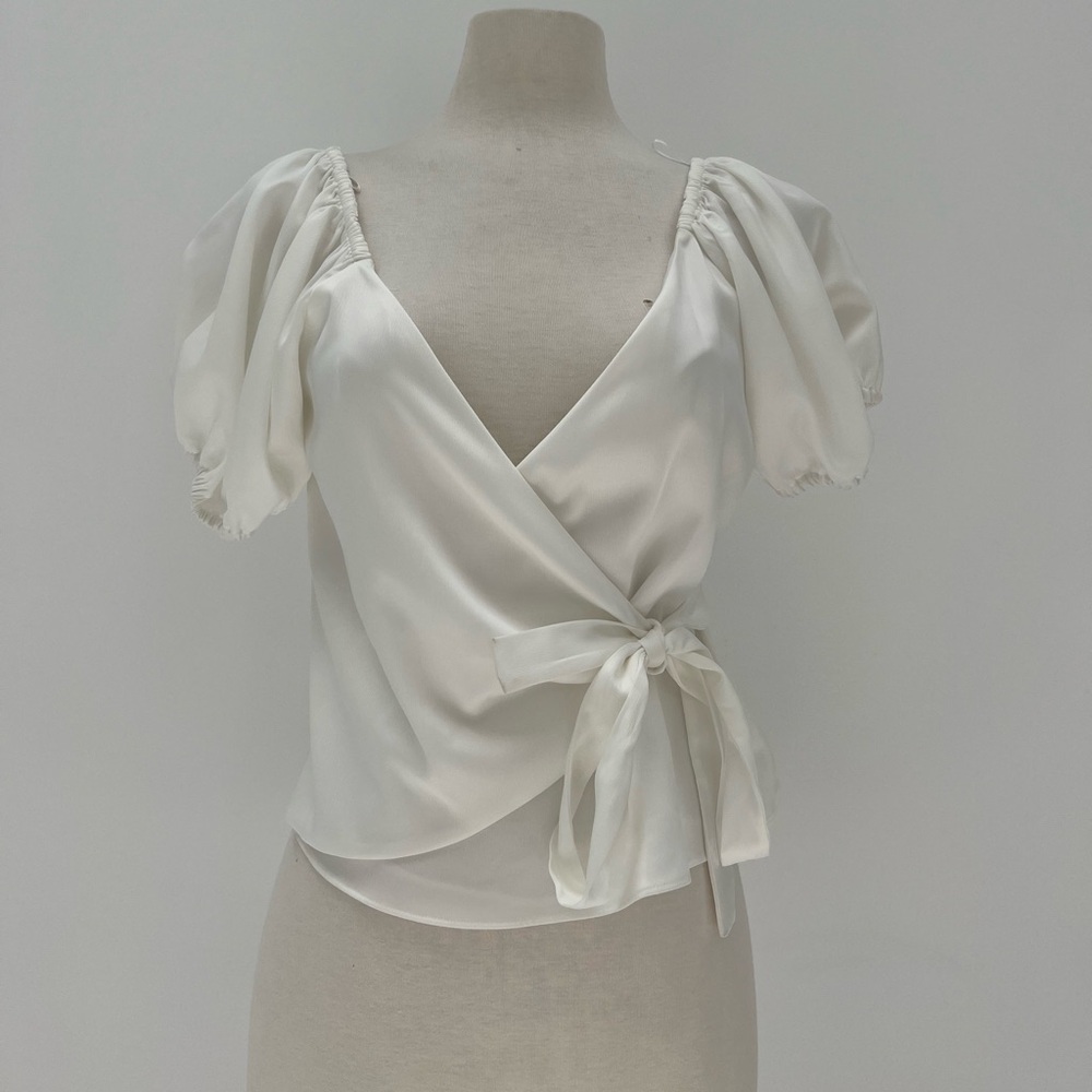 NWOT WAYF Silky Top